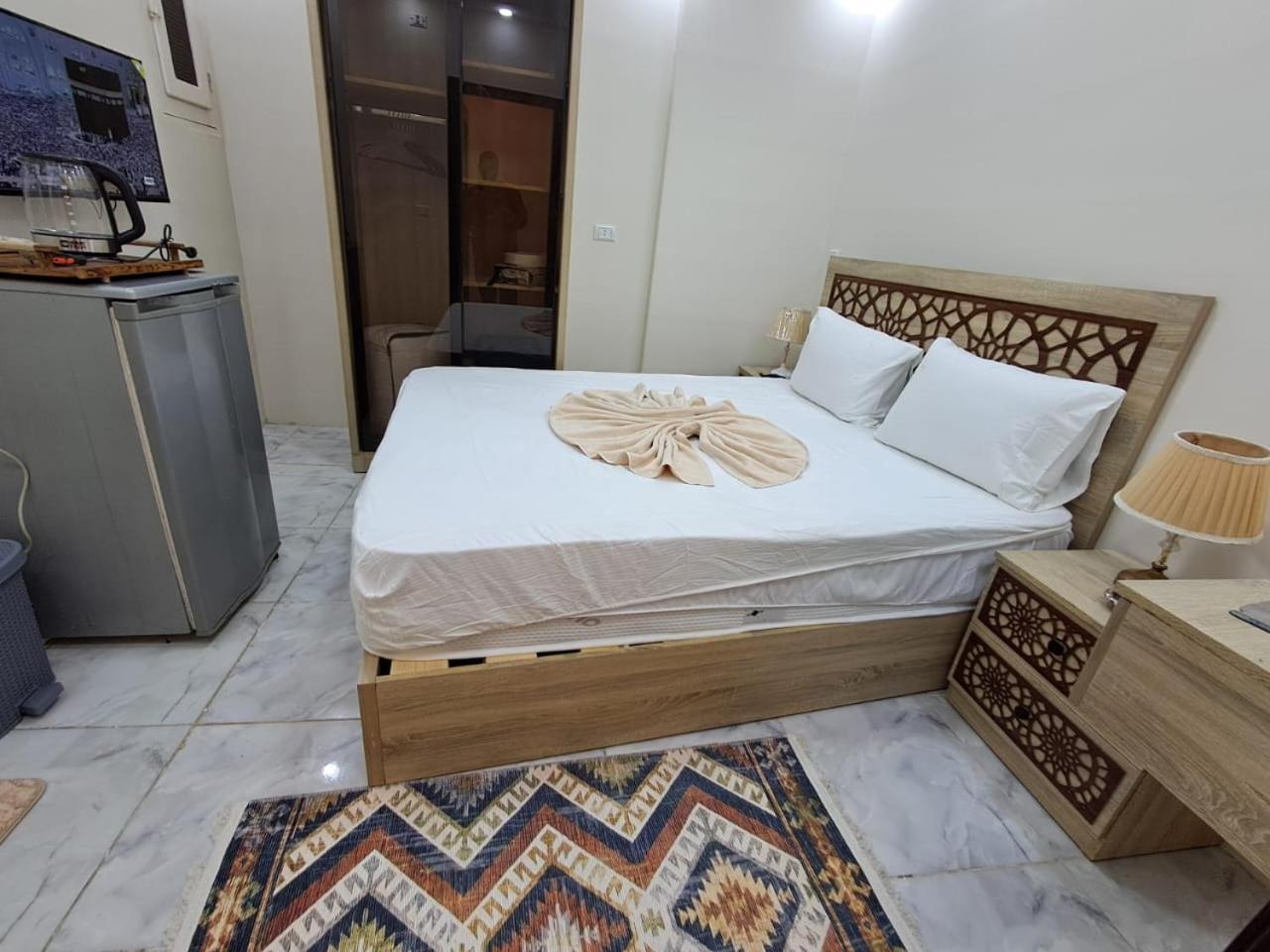 Pyramids East Inn Kafrat al Jabal Exterior photo