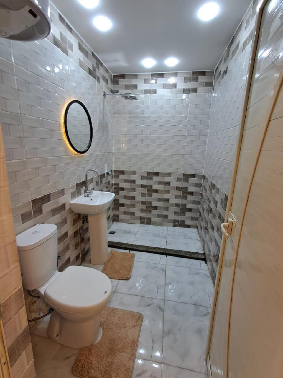 Pyramids East Inn Kafrat al Jabal Exterior photo